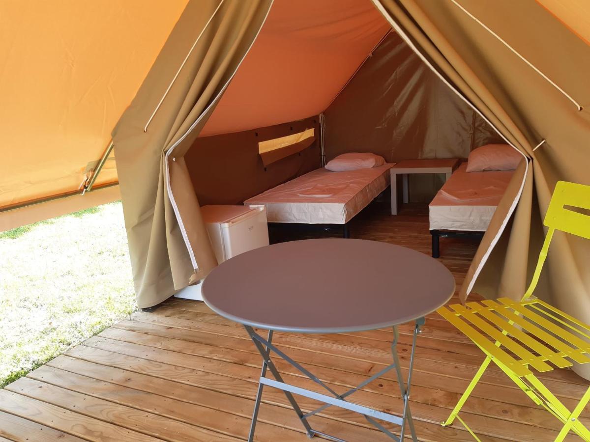 Camping De La Miniere Forges-les-Eaux Exterior photo